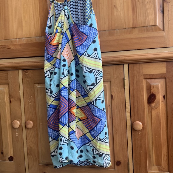 Language Beach Coverup - Picture 3 of 4